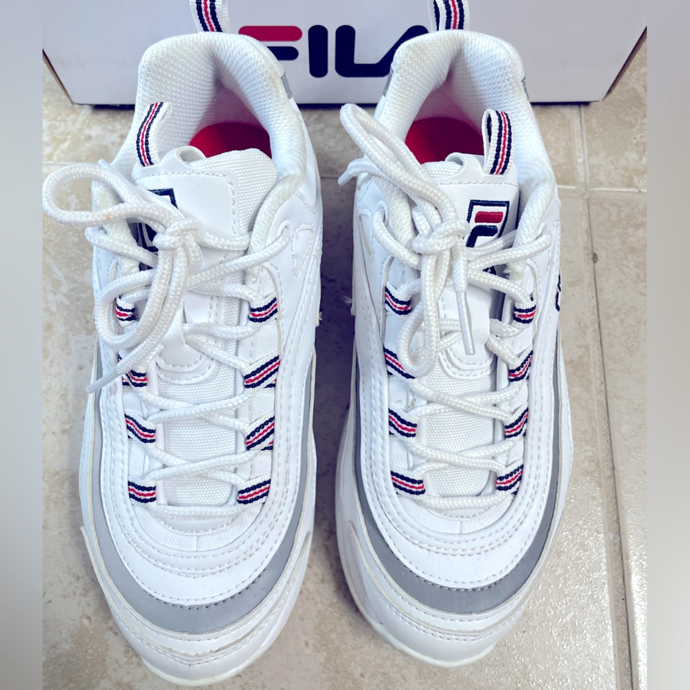 Fila Ray big kids 4.5 size 6 women